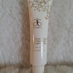 COPY - Arbonne Re9 Advance Lifting&Countering V-Lift Gel
